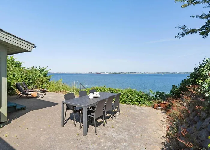 Fy155-middelfart-daemningen-99 Semesterbostad *